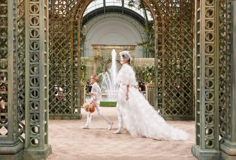 The new documentary “7 days out” shows the backstage of chanel’s haute couture show