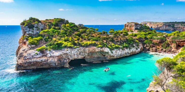 As mais belas ilhas espanholas para conhecer neste verão