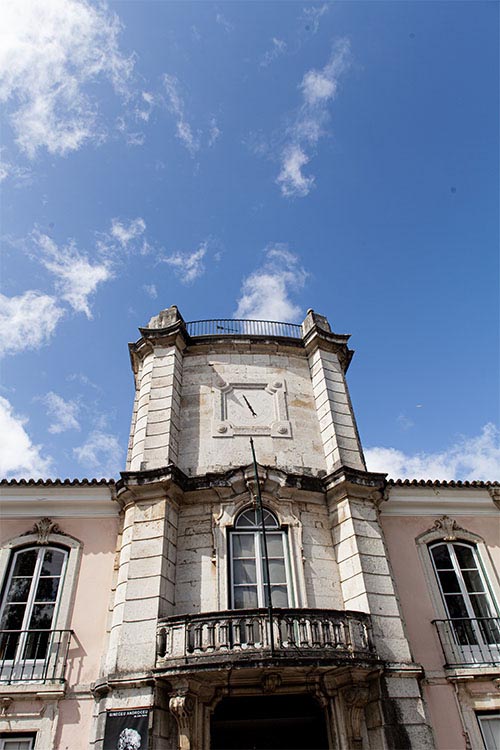 facade-national-theater-and-dance-museum