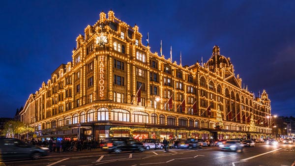 harrods-was-elected-the-best-department-store-in-the-world-besisluxe