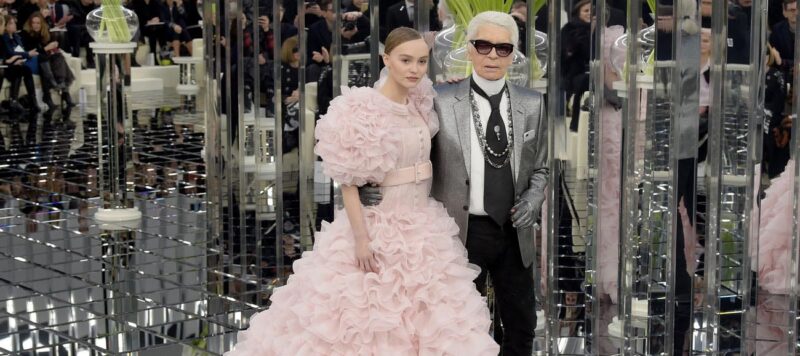 Paris will hold a memorial in honor of karl lagerfeld