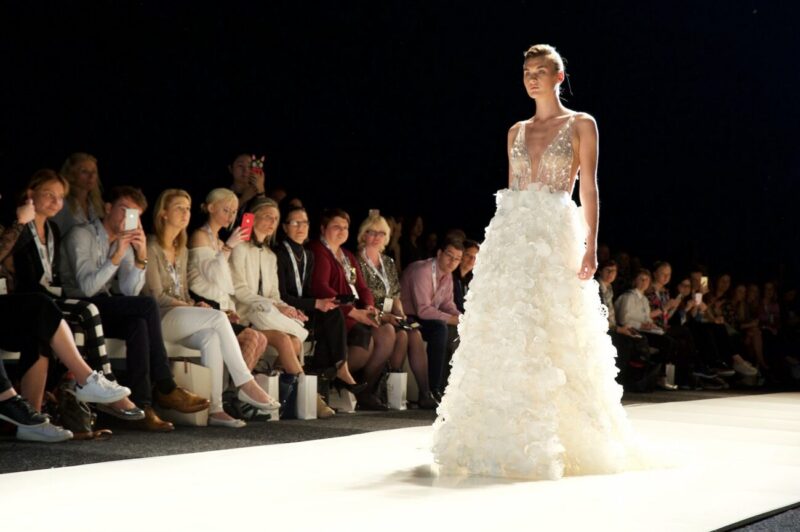 London Bridal Fashion Week eleva evento para novo nível Besisluxe