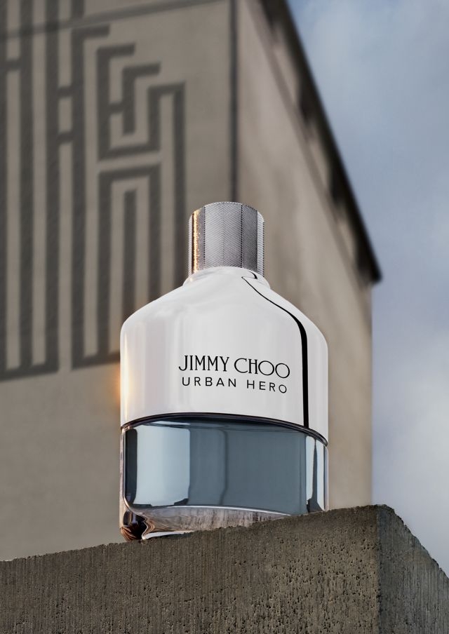 Jimmy choo celebra arte de rua com seu novo perfume masculino ‘urban hero’