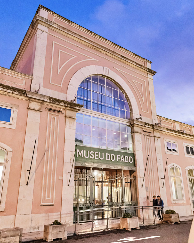 Museu do fado: a celebração de um dos símbolos mais importantes de portugal