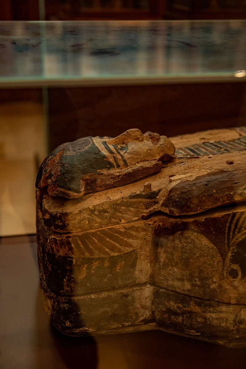 113-besisluxe-em-portugal-museu-arqueologico-do-carmo-sarcofago-egipcio